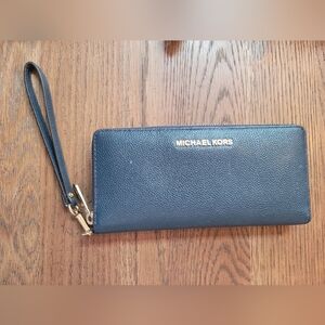 Michael Kors NAVY Leather Wristlet